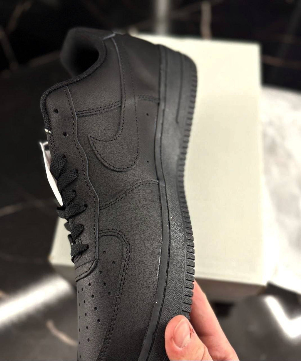 Nike Air Force 1 '07 Low (Weiß/Schwarz)